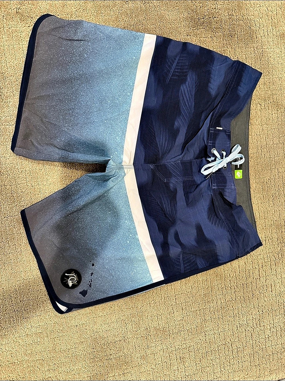 Quiksilver Highline Color Block Board Shorts Blue & Gray - Picture 1 of 3